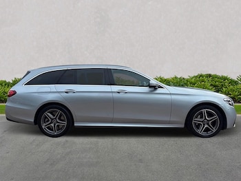 Used Mercedes-Benz E-Class 2023 for sale - 76149421: Photo 3