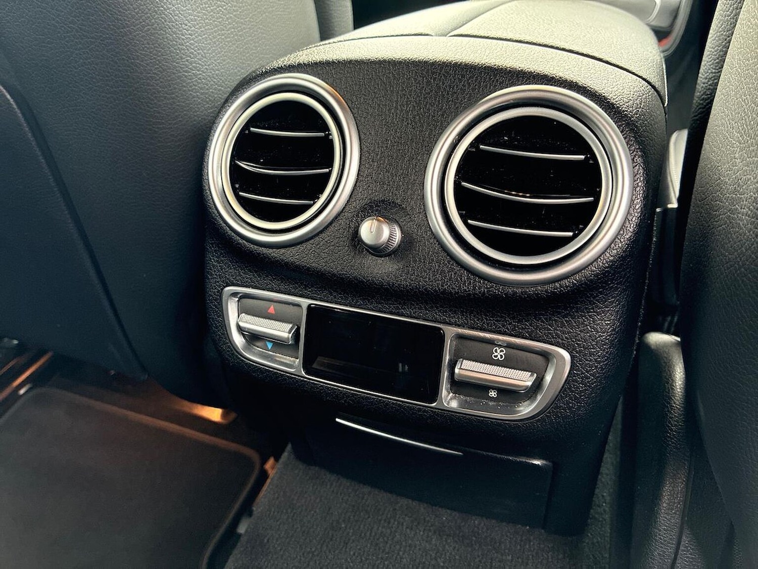 Used Mercedes-Benz E-Class 2023 for sale - 76149421: Photo 40