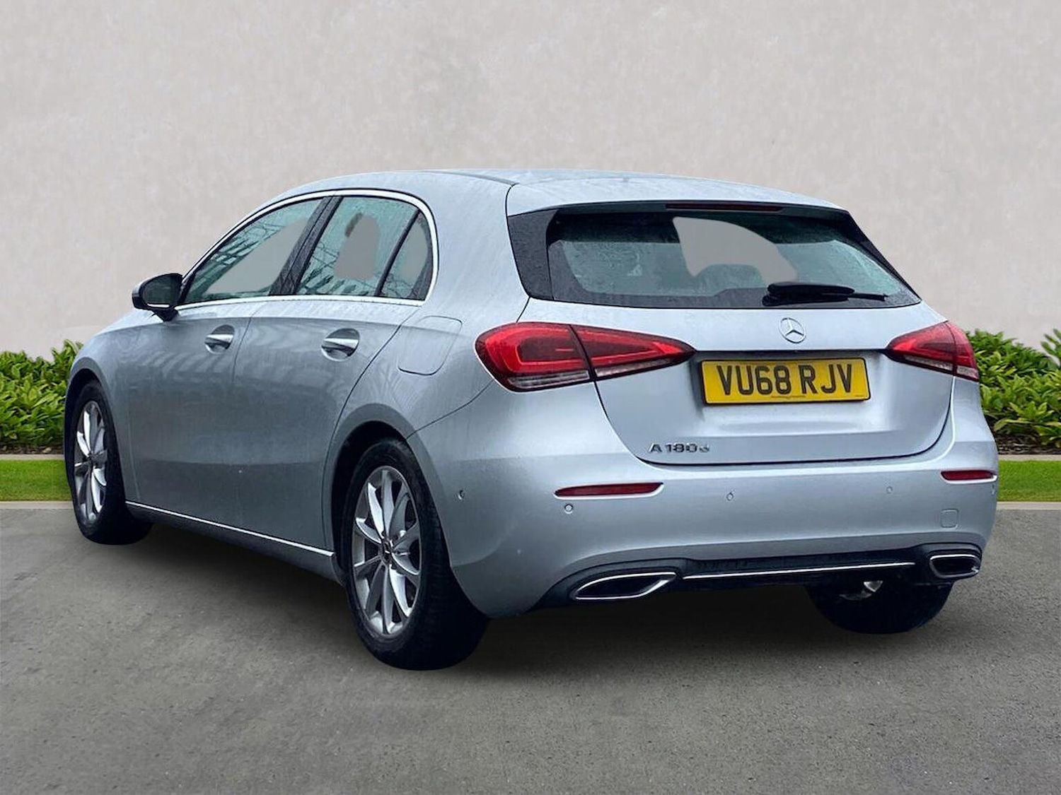 Used Mercedes-Benz A-Class 2018 for sale - 76531416: Photo 2