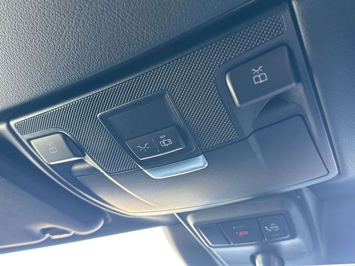 Used Mercedes-Benz C Class 2023 for sale - 78193283: Photo 14