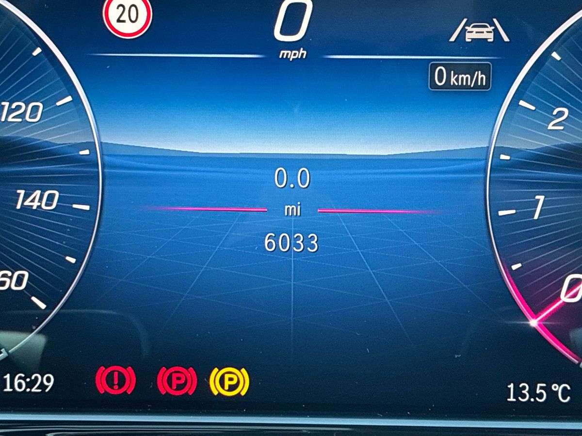 Used Mercedes-Benz E Class 2025 for sale - 78190989: Photo 10