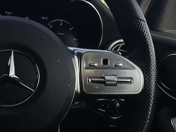 Used Mercedes-Benz GLC 2022 for sale - 78340438: Photo