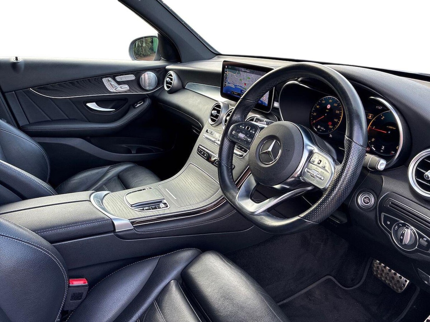 Used Mercedes-Benz GLC 2019 for sale - 76506128: Photo 16