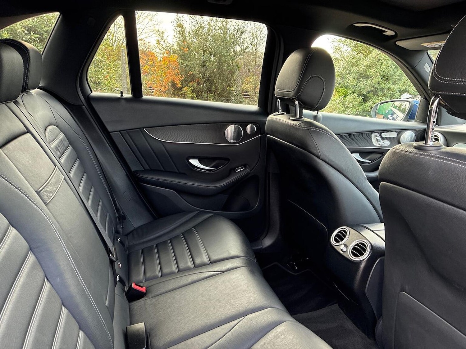 Used Mercedes-Benz GLC 2019 for sale - 76506128: Photo 17