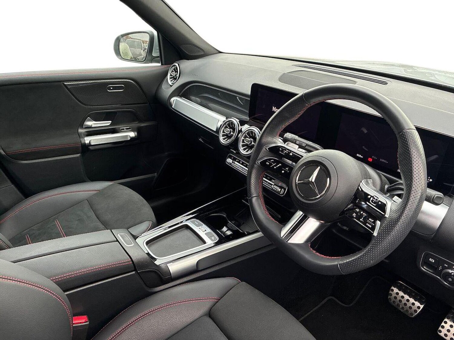 Used Mercedes-Benz GLB 2024 for sale - 76335112: Photo 16