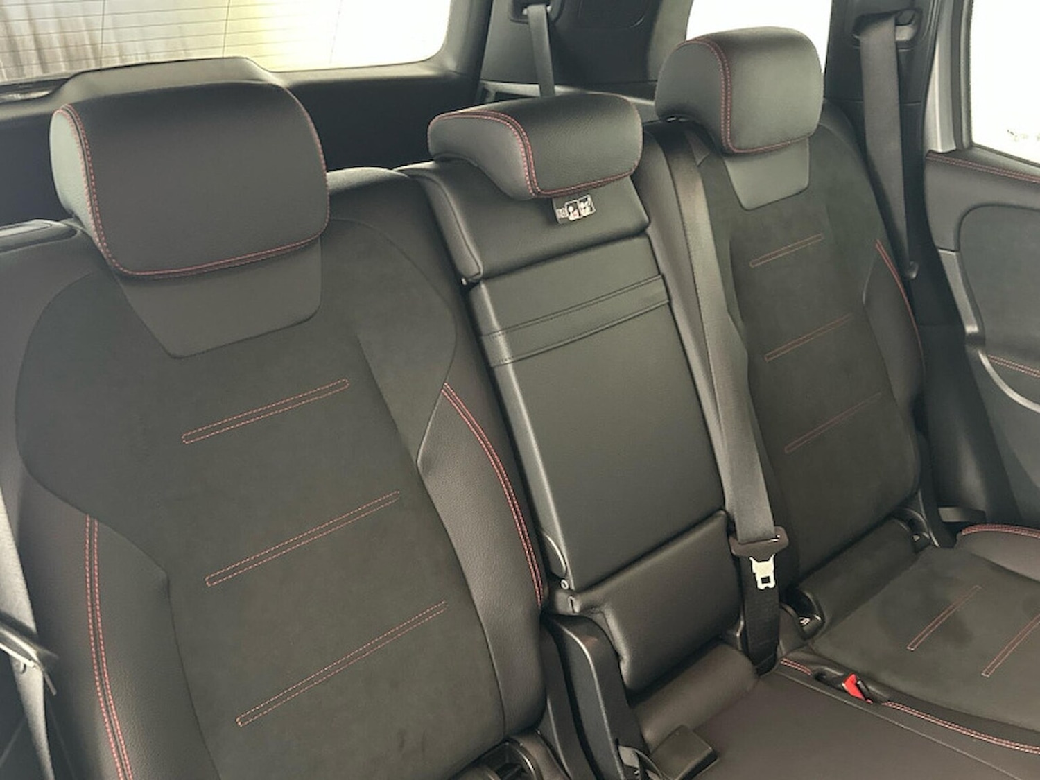 Used Mercedes-Benz GLB 2024 for sale - 76335112: Photo 5