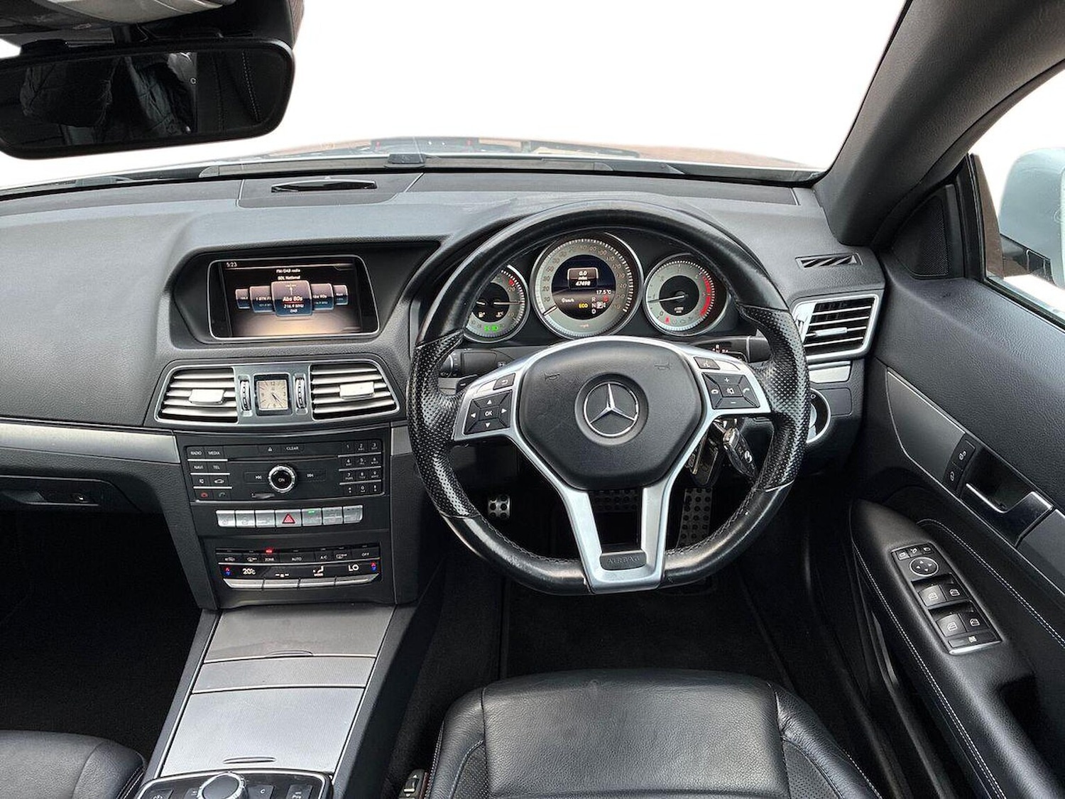 Used Mercedes-Benz E Class 2017 for sale - 76310100: Photo 10