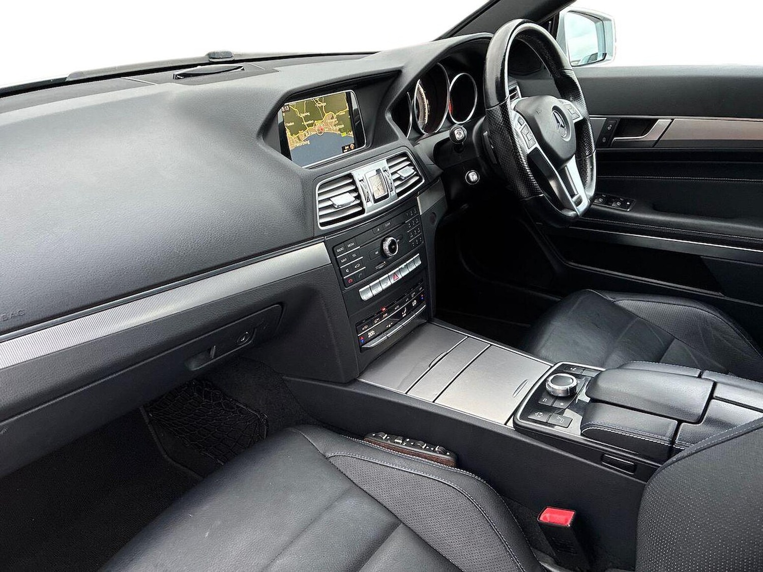 Used Mercedes-Benz E Class 2017 for sale - 76310100: Photo 8