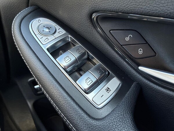 Used Mercedes-Benz GLC 2019 for sale - 76231695: Photo 22