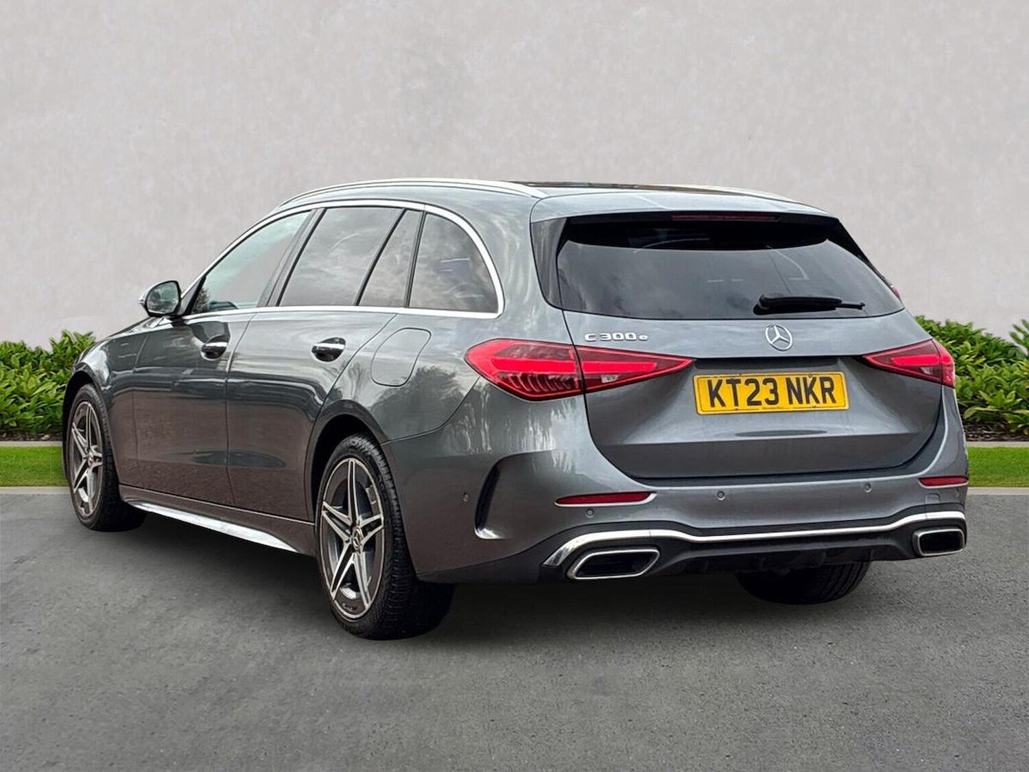 Used Mercedes-Benz C Class 2023 for sale - 76536602: Photo 3
