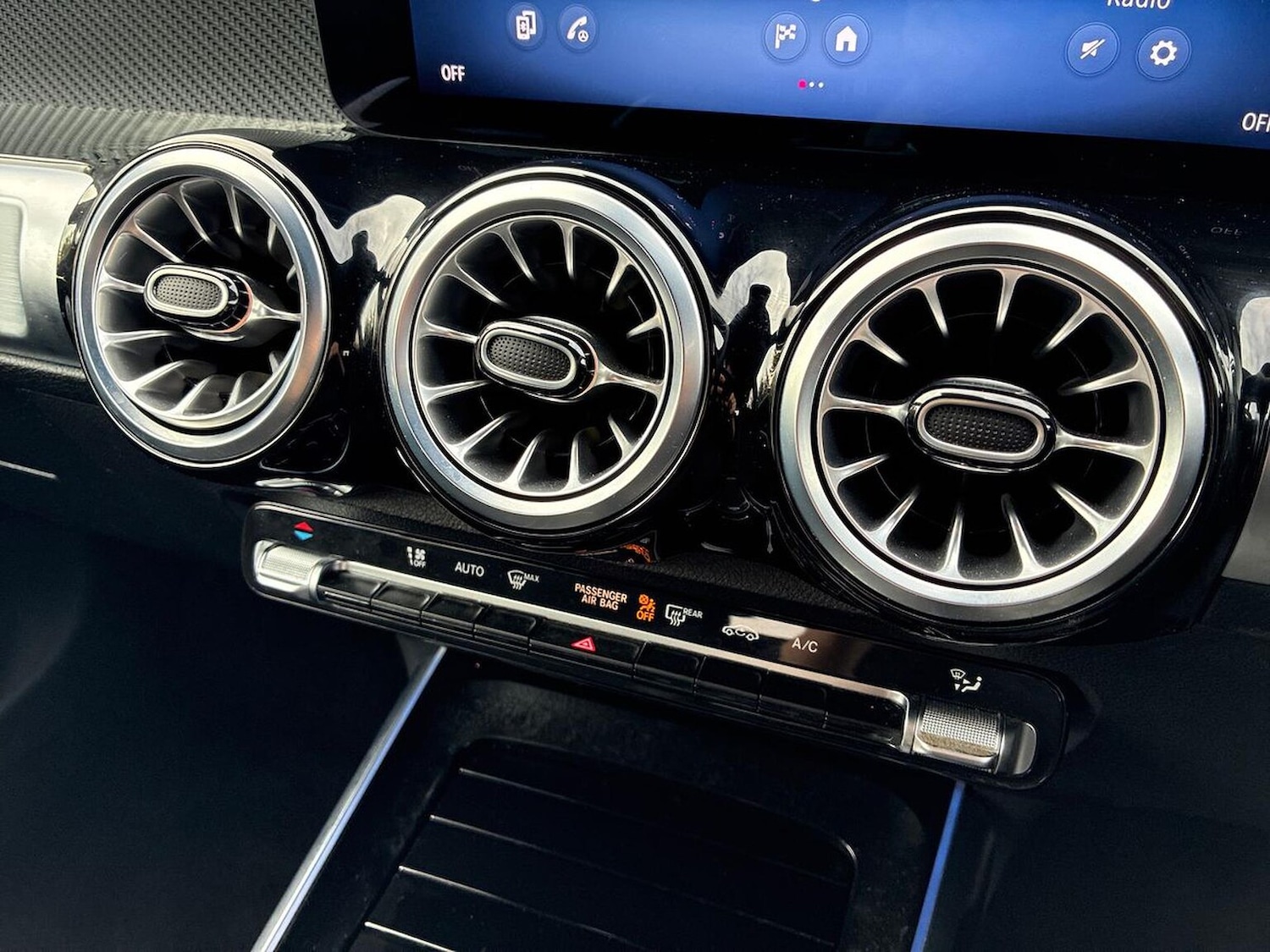 Used Mercedes-Benz GLB 2024 for sale - 77011935: Photo 14