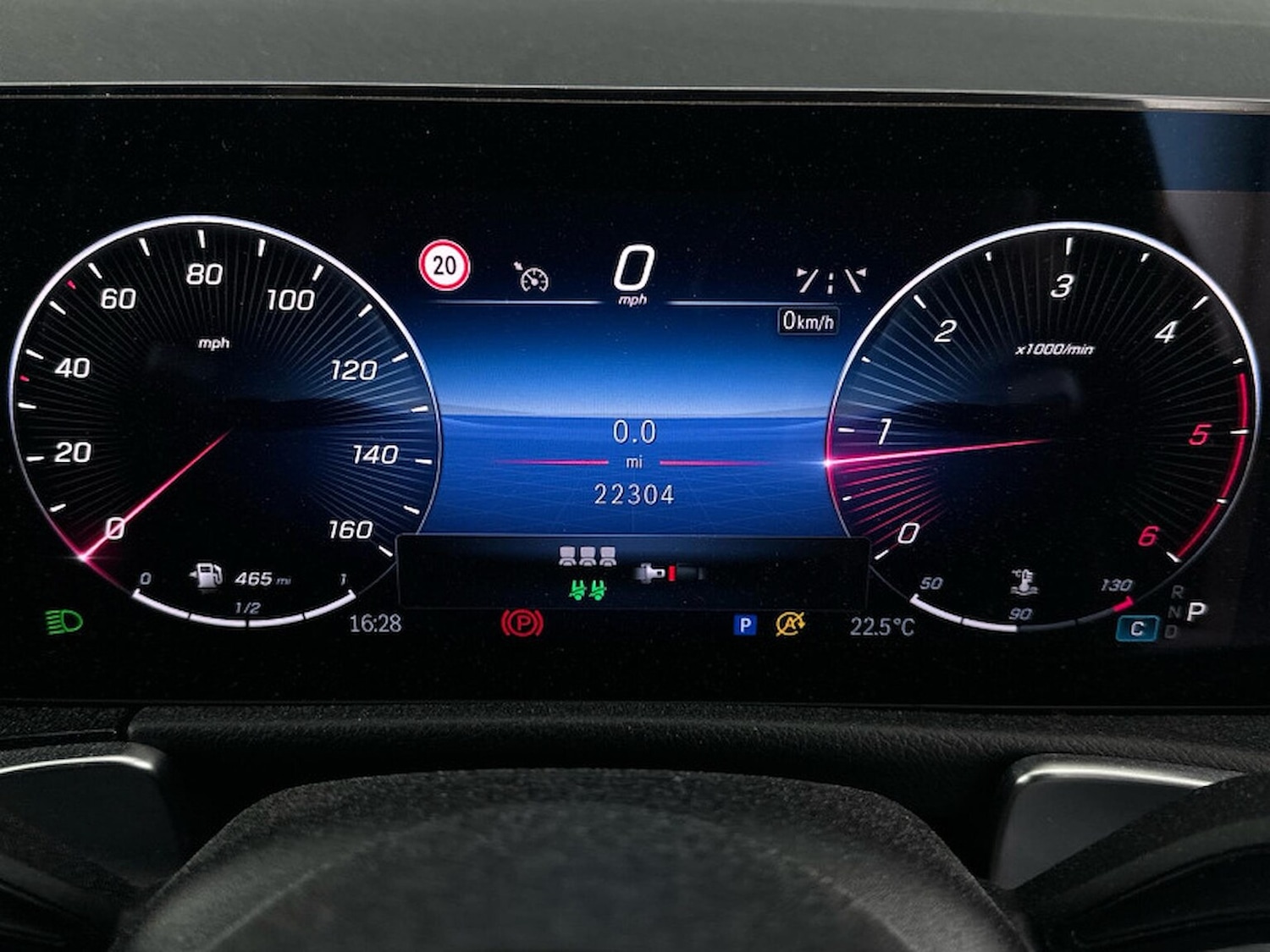 Used Mercedes-Benz GLB 2024 for sale - 76470983: Photo 3