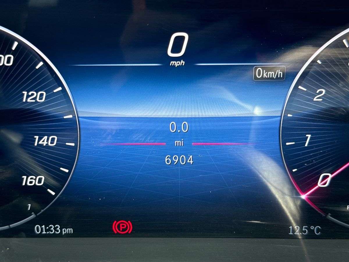 Used Mercedes-Benz GLC 2023 for sale - 78122796: Photo 10