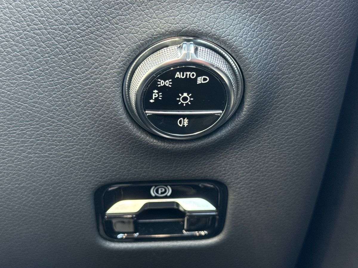 Used Mercedes-Benz GLC 2023 for sale - 78122796: Photo 22