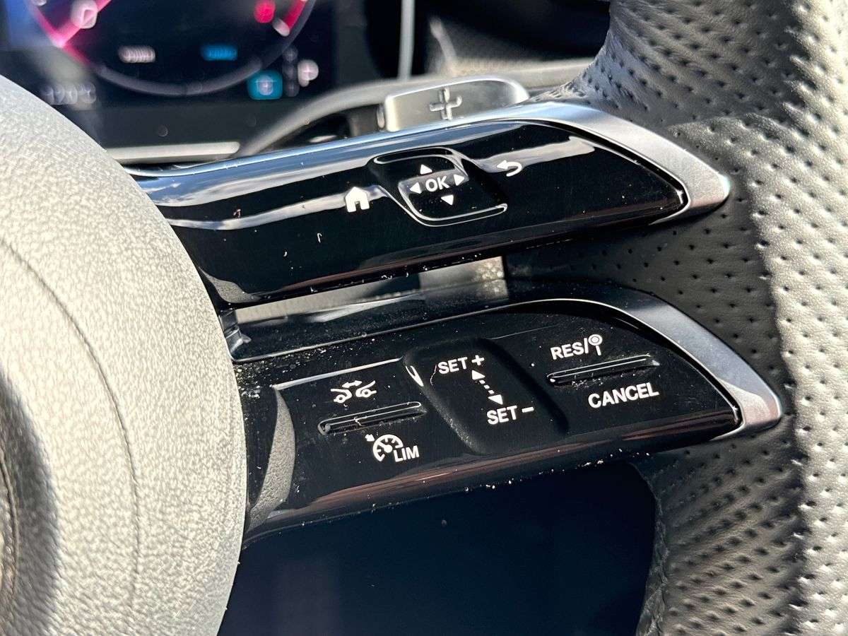 Used Mercedes-Benz GLC 2023 for sale - 78122796: Photo 27