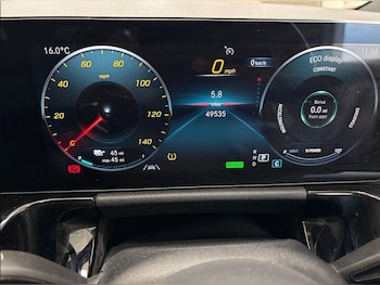Used Mercedes-Benz EQA 2022 for sale - 75956371: Photo