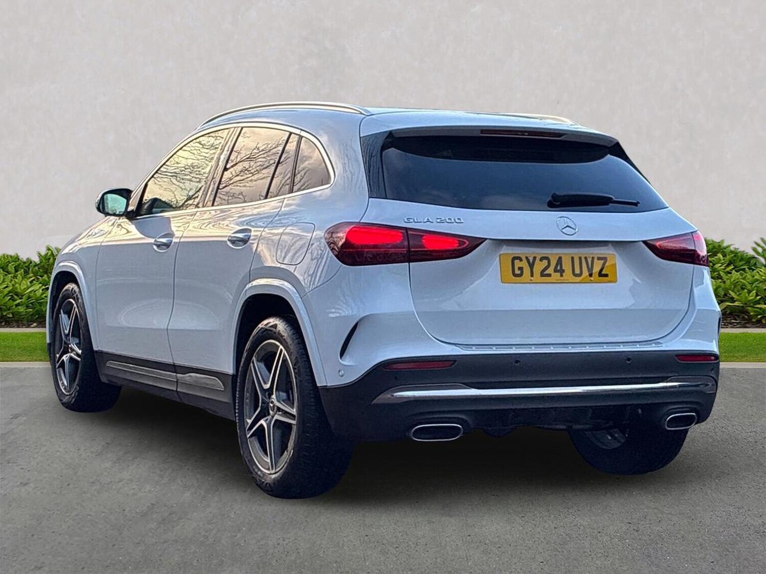 Used Mercedes-Benz GLA 2024 for sale - 76845283: Photo 2