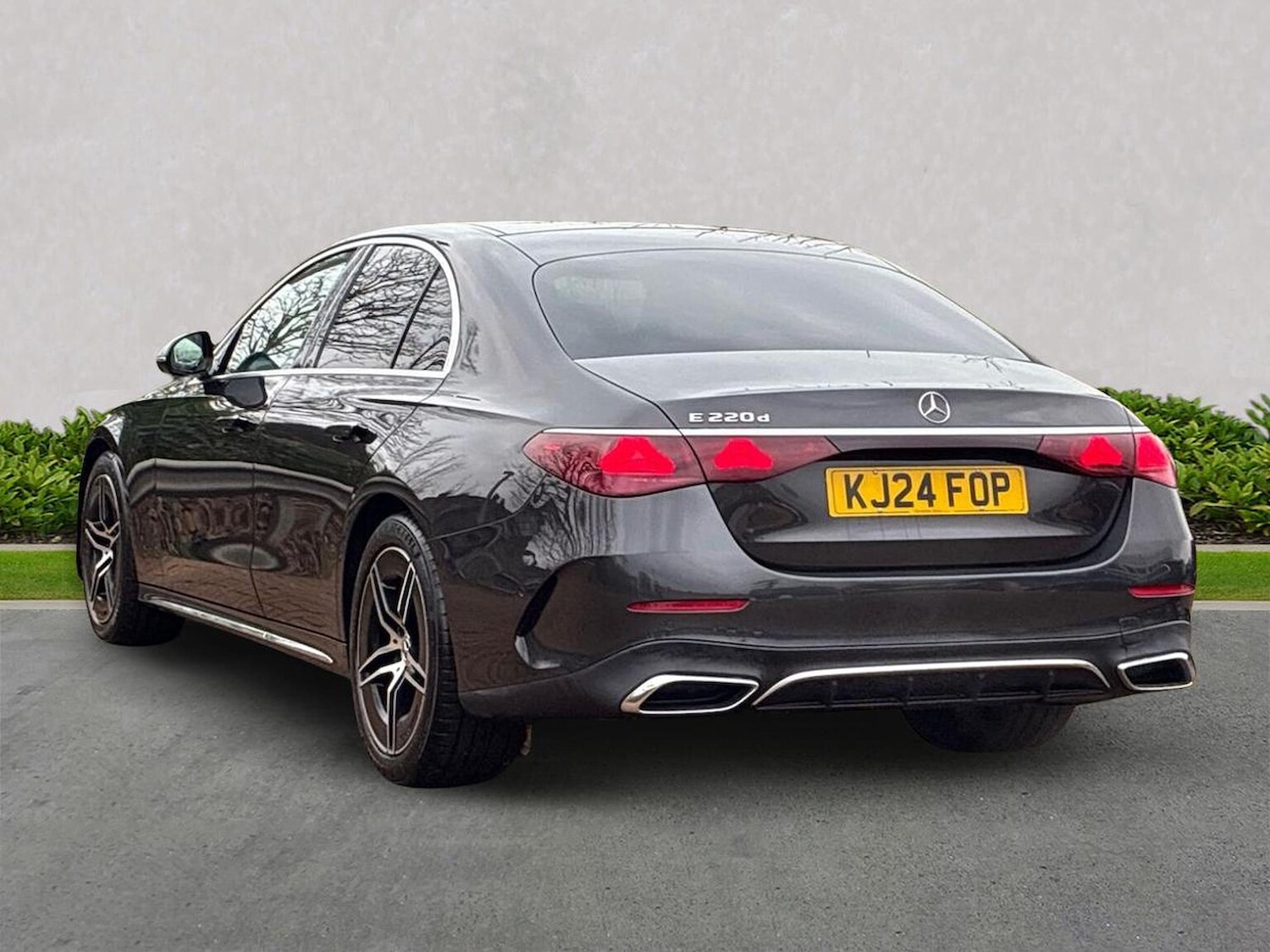 Used Mercedes-Benz E Class 2024 for sale - 77488711: Photo 2