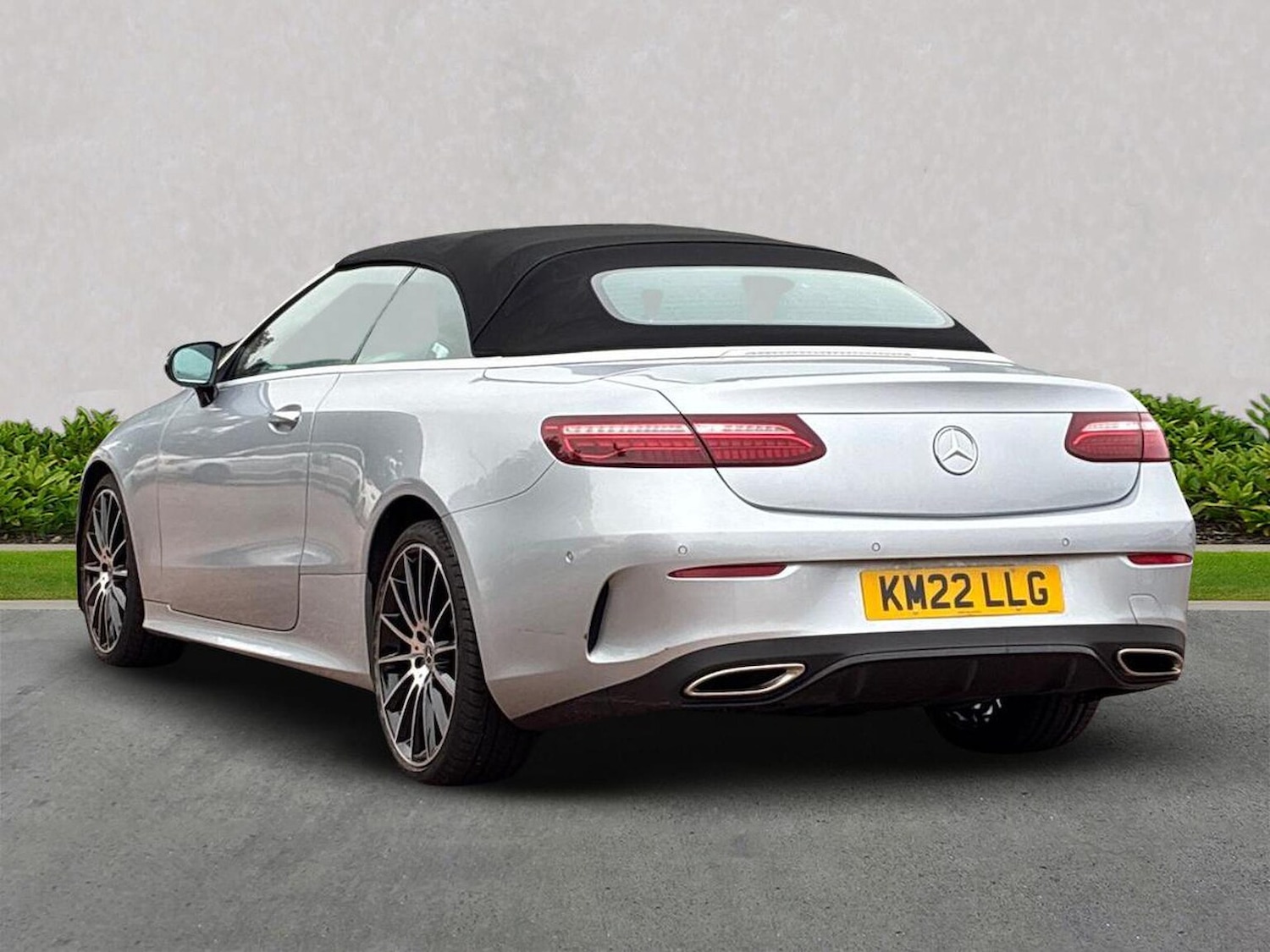 Used Mercedes-Benz E-Class 2022 for sale - 75987649: Photo 2
