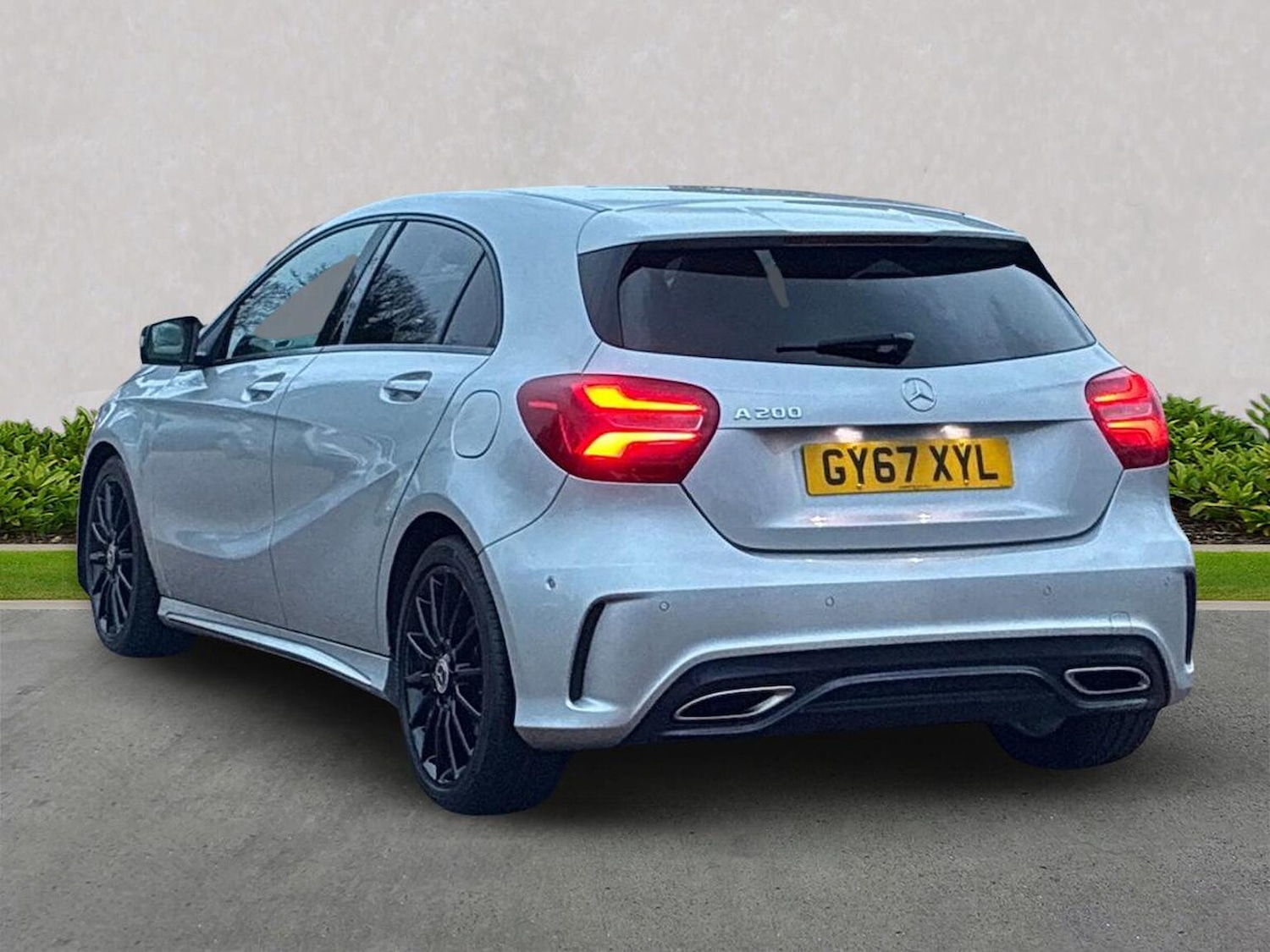 Used Mercedes-Benz A-Class 2017 for sale - 76845277: Photo 2