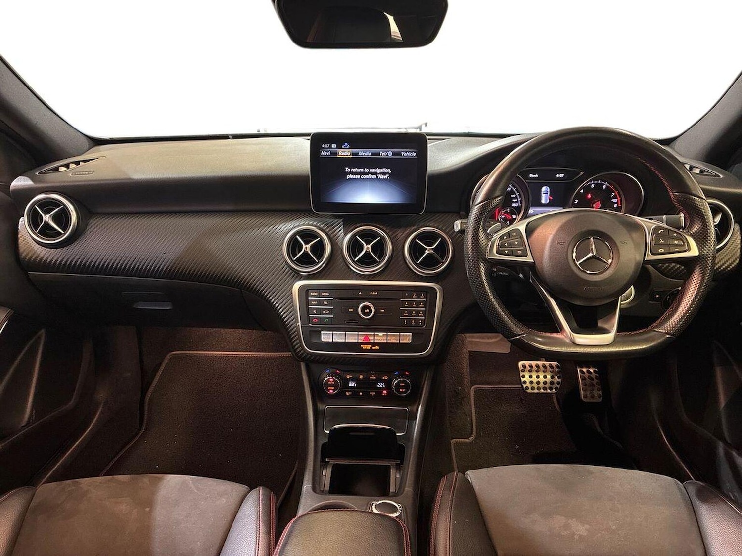 Used Mercedes-Benz A-Class 2017 for sale - 76845277: Photo 8