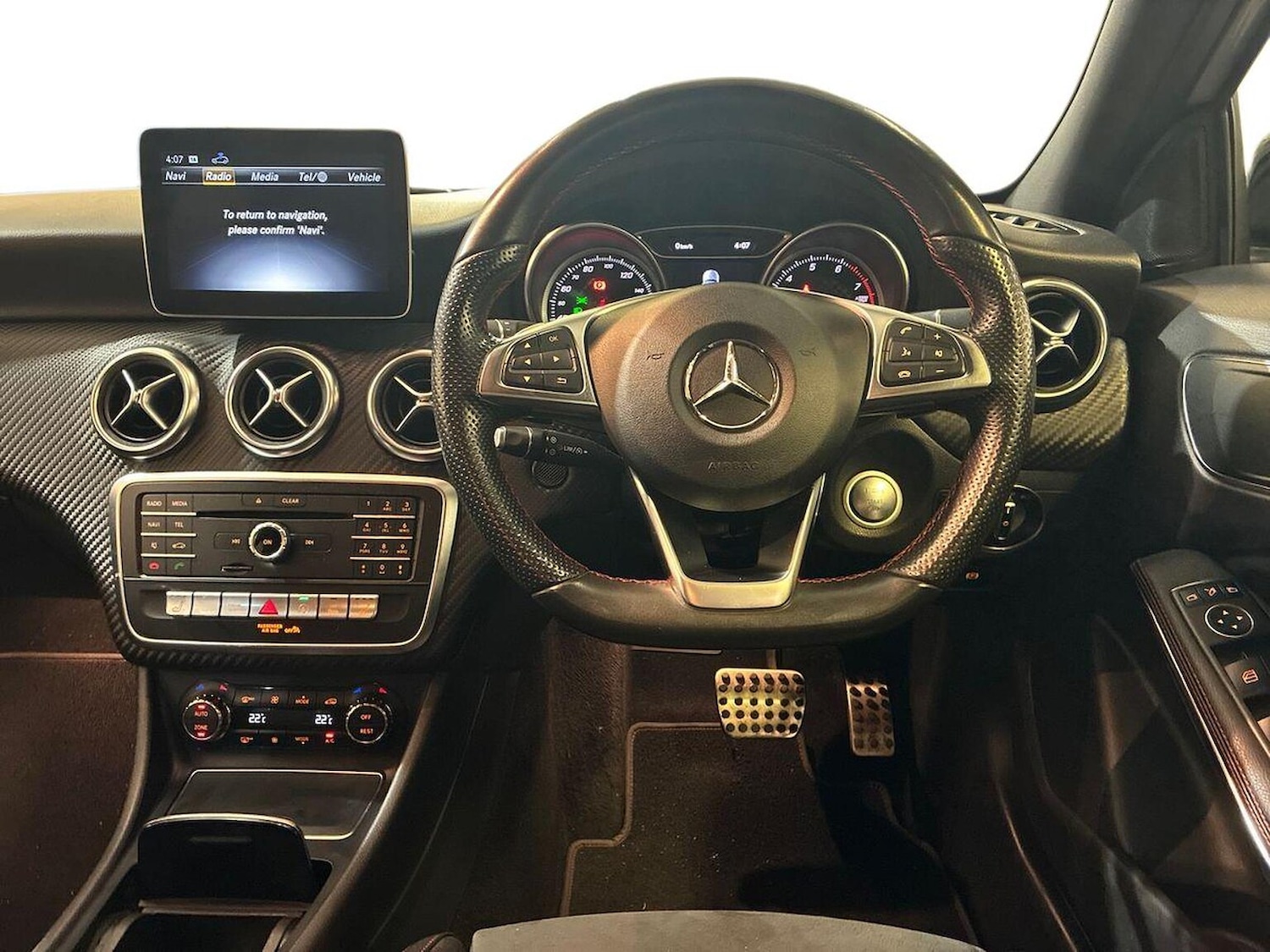 Used Mercedes-Benz A-Class 2017 for sale - 76845277: Photo 9