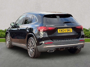 Used Mercedes-Benz GLA 2024 for sale - 77932914: Photo