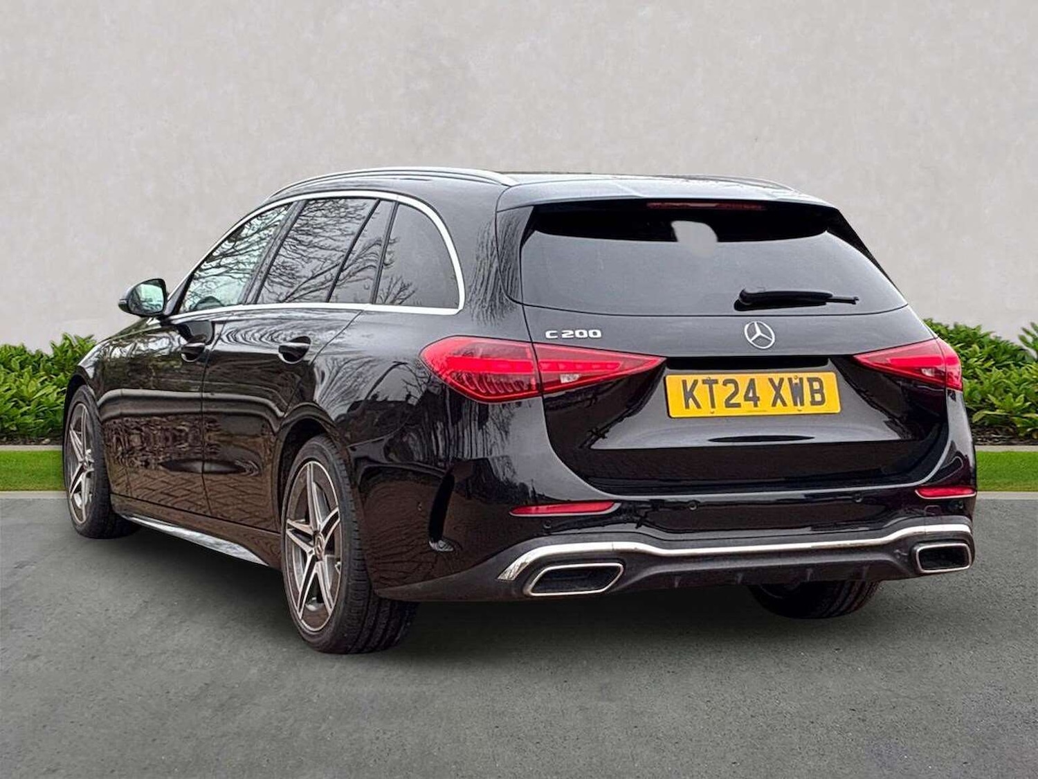 Used Mercedes-Benz C Class 2024 for sale - 77662560: Photo 2