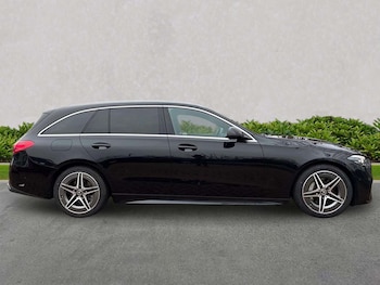 Used Mercedes-Benz C Class 2024 for sale - 77662560: Photo