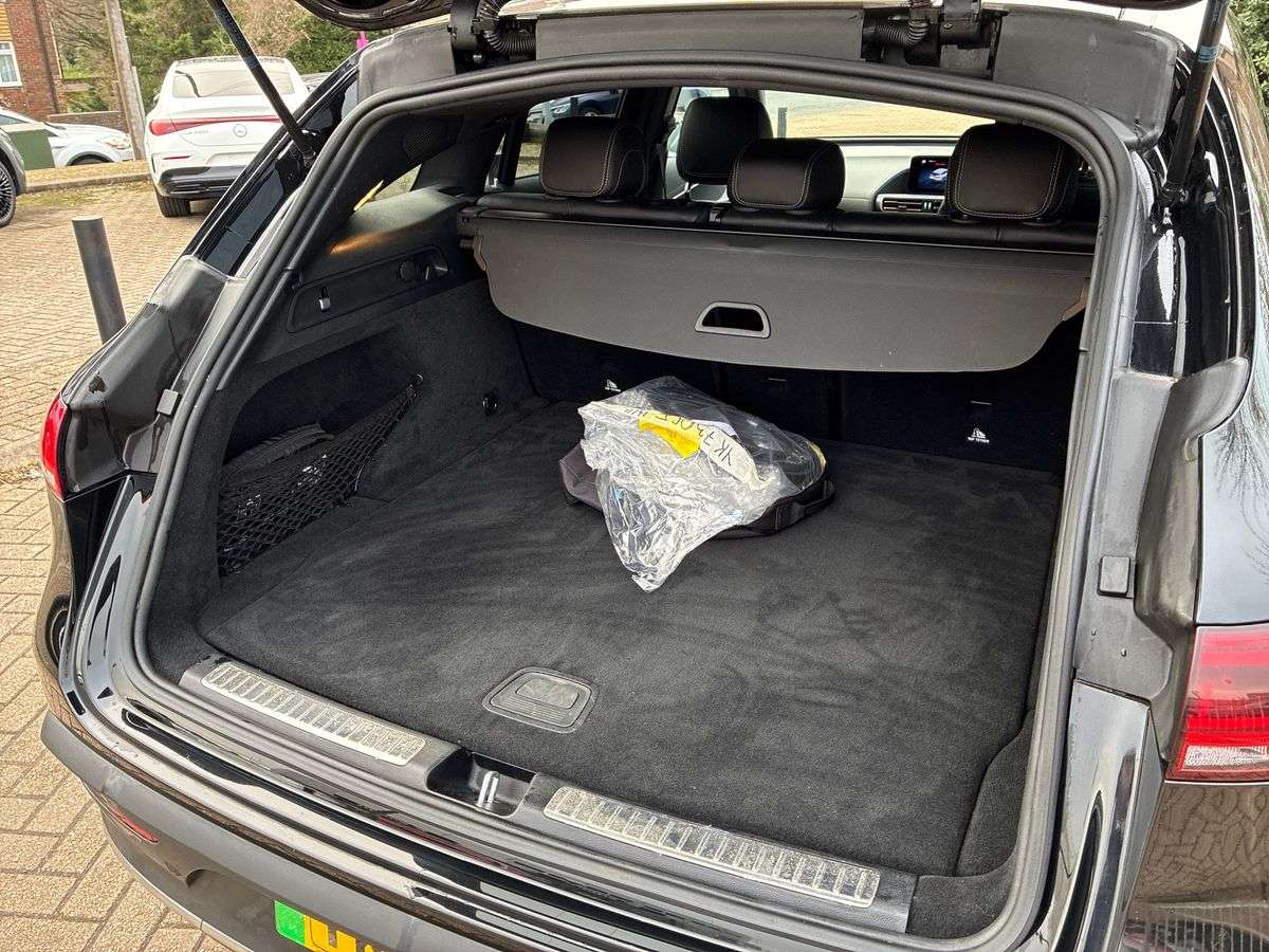 Used Mercedes-Benz EQC 2023 for sale - 78011623: Photo 17