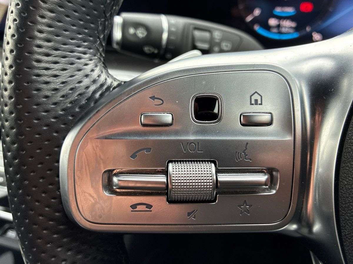 Used Mercedes-Benz EQC 2023 for sale - 78011623: Photo 26