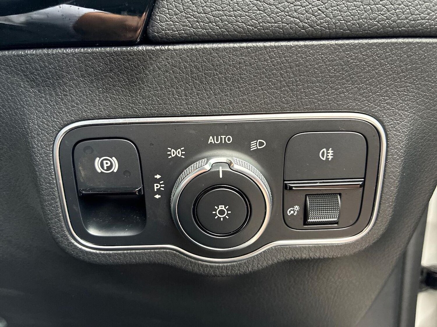 Used Mercedes-Benz B Class 2019 for sale - 76490568: Photo 23