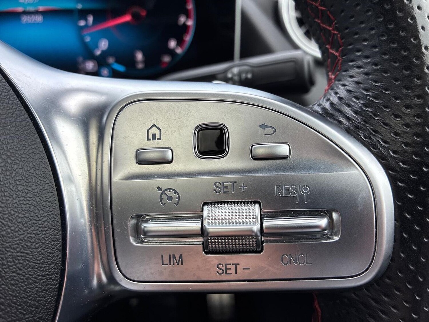 Used Mercedes-Benz B Class 2019 for sale - 76490568: Photo 28