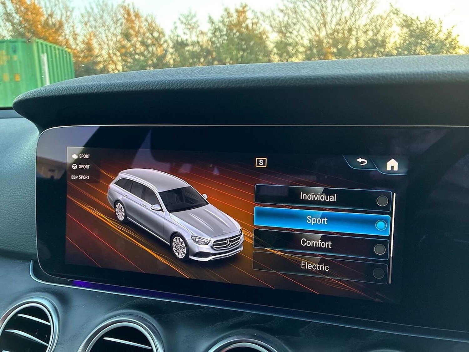 Used Mercedes-Benz E Class 2023 for sale - 76578297: Photo 42