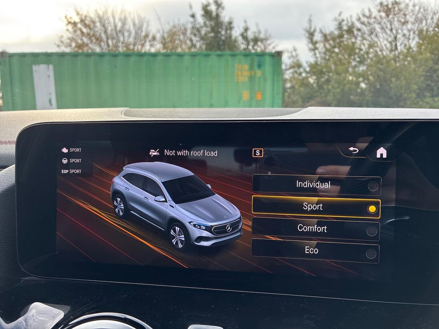 Used Mercedes-Benz EQA 2021 for sale - 76464644: Photo 2