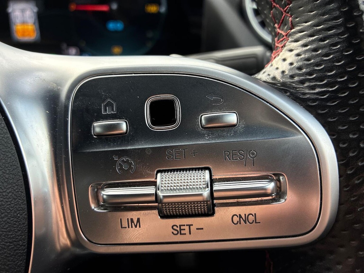 Used Mercedes-Benz EQA 2021 for sale - 76464644: Photo 28