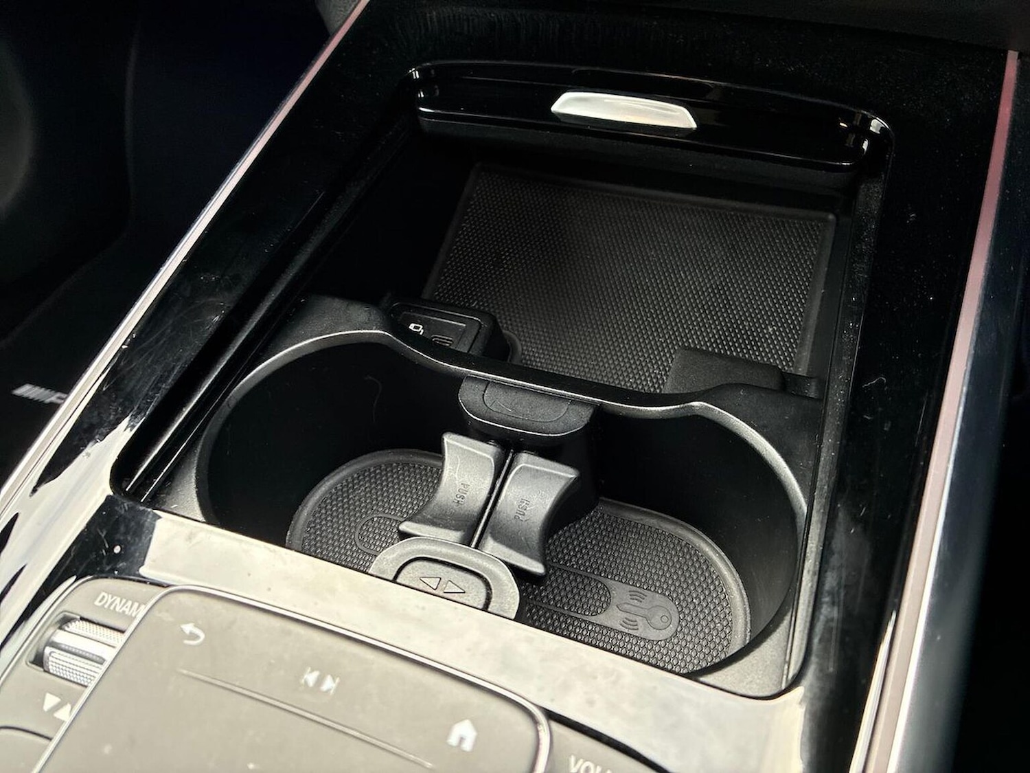 Used Mercedes-Benz EQA 2021 for sale - 76464644: Photo 33