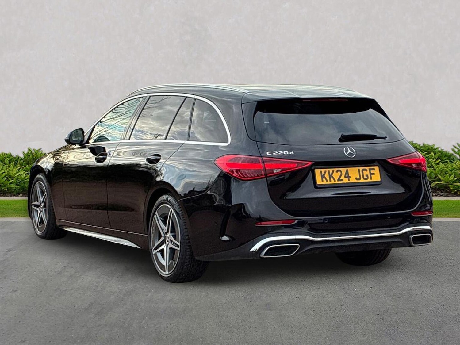 Used Mercedes-Benz C Class 2024 for sale - 76547625: Photo 3