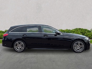 Used Mercedes-Benz C Class 2024 for sale - 76547625: Photo