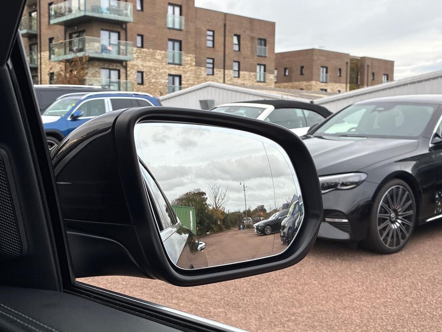 Used Mercedes-Benz GLE 2022 for sale - 76422312: Photo 2