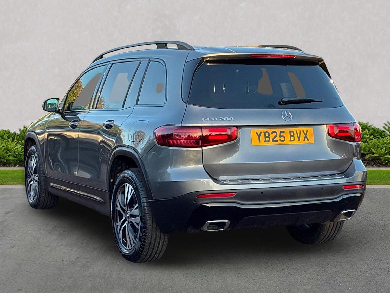 Used Mercedes-Benz GLB 2025 for sale - 76369168: Photo 2