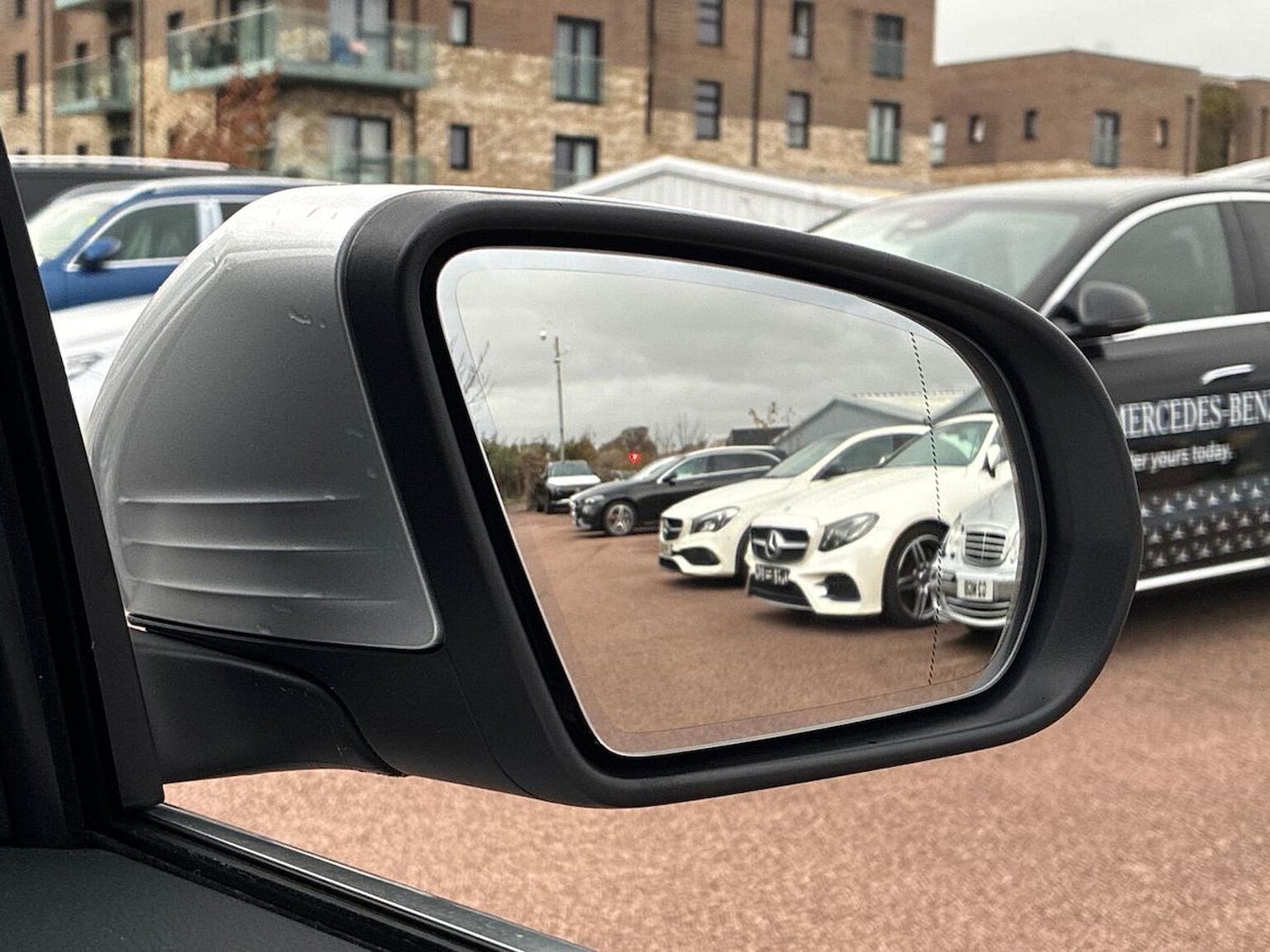 Used Mercedes-Benz GLA 2023 for sale - 76464649: Photo 2