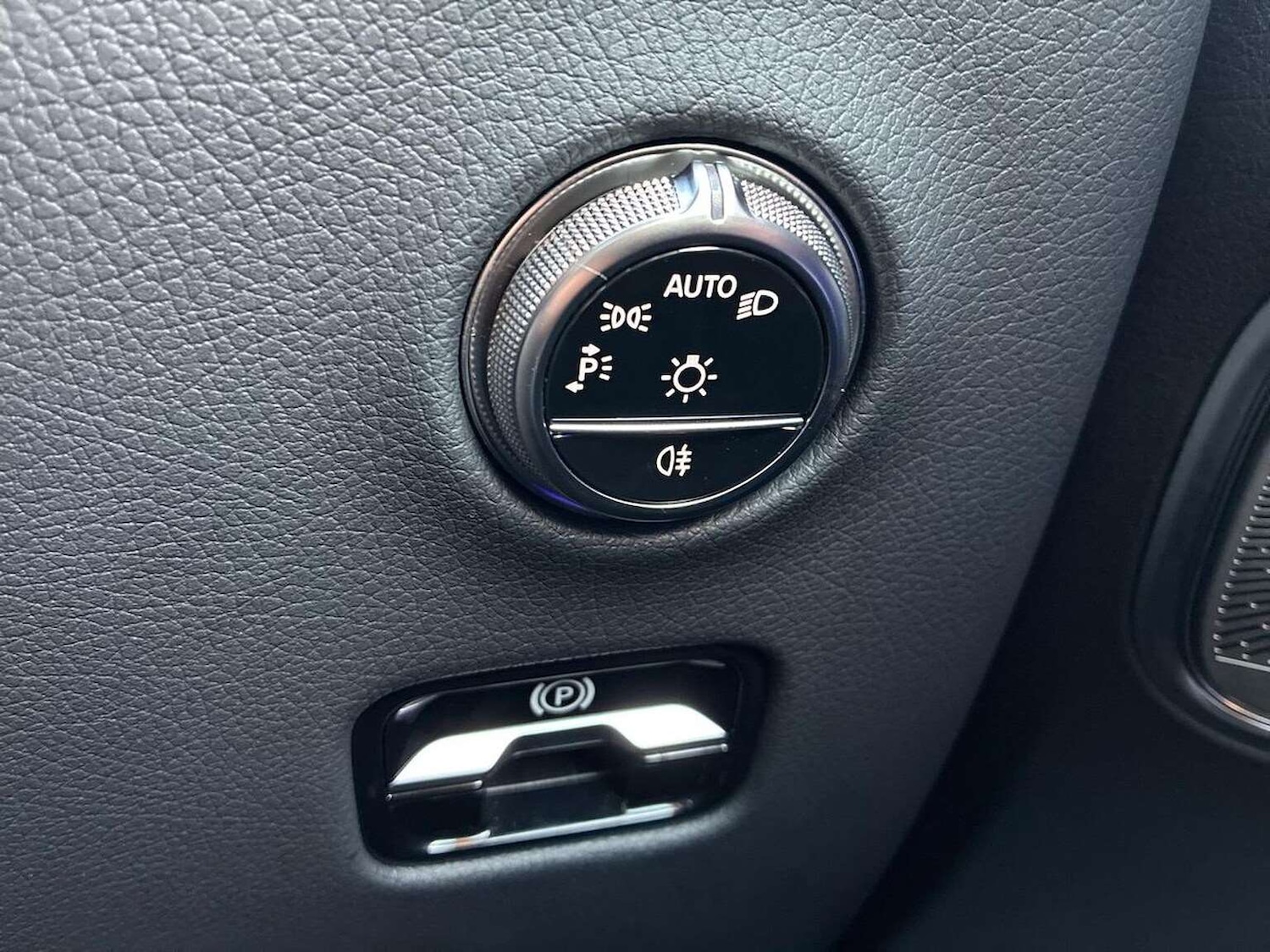 Used Mercedes-Benz GLC 2025 for sale - 77662531: Photo 22