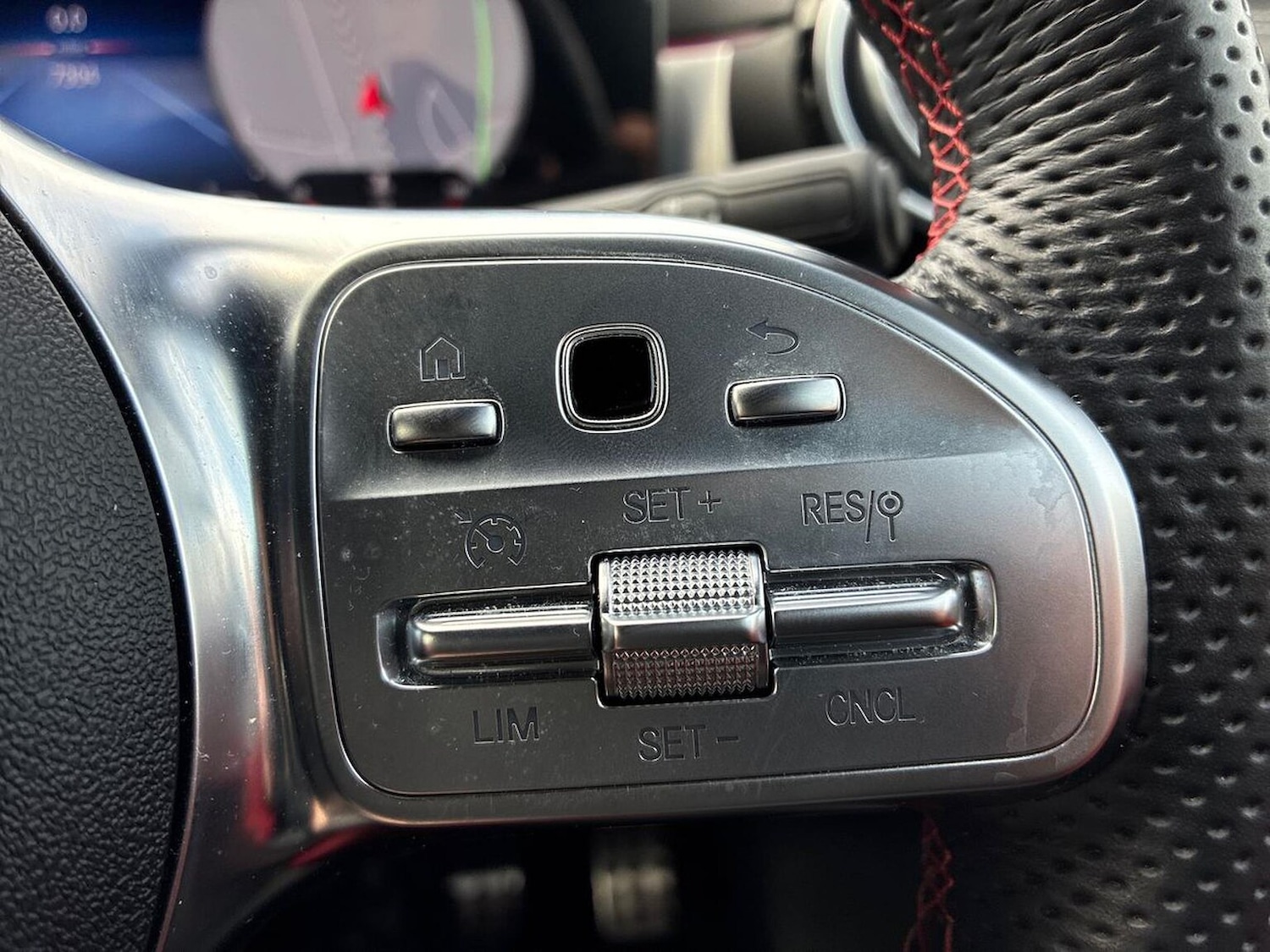 Used Mercedes-Benz CLA 2022 for sale - 76357862: Photo 27