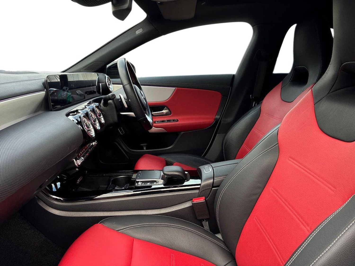 Used Mercedes-Benz CLA 2022 for sale - 76357862: Photo 7