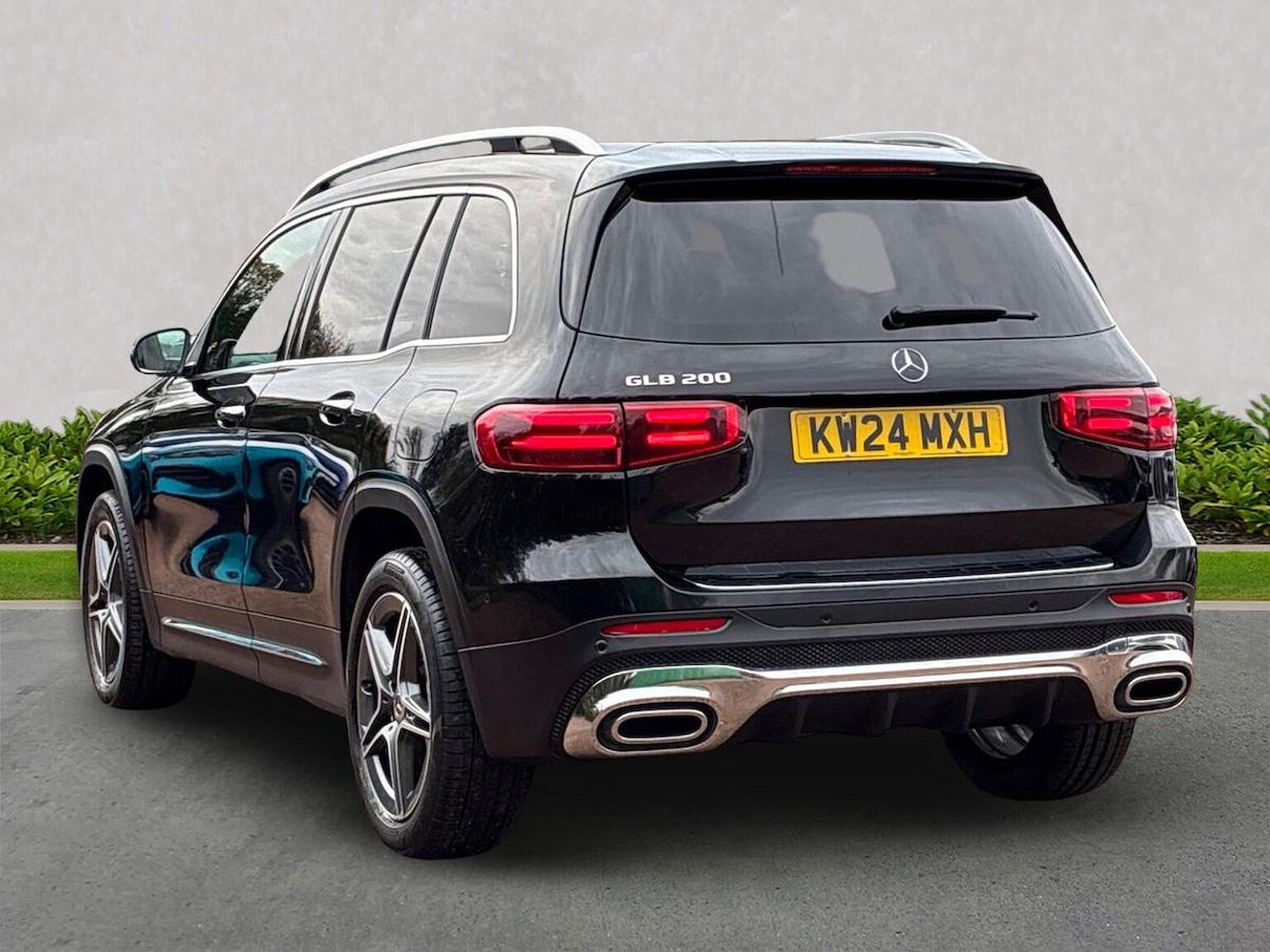 Used Mercedes-Benz GLB 2024 for sale - 76490571: Photo 2