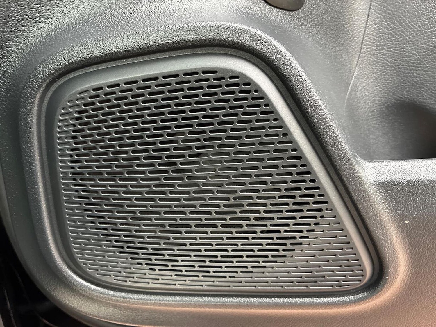 Used Mercedes-Benz GLB 2024 for sale - 76490571: Photo 31