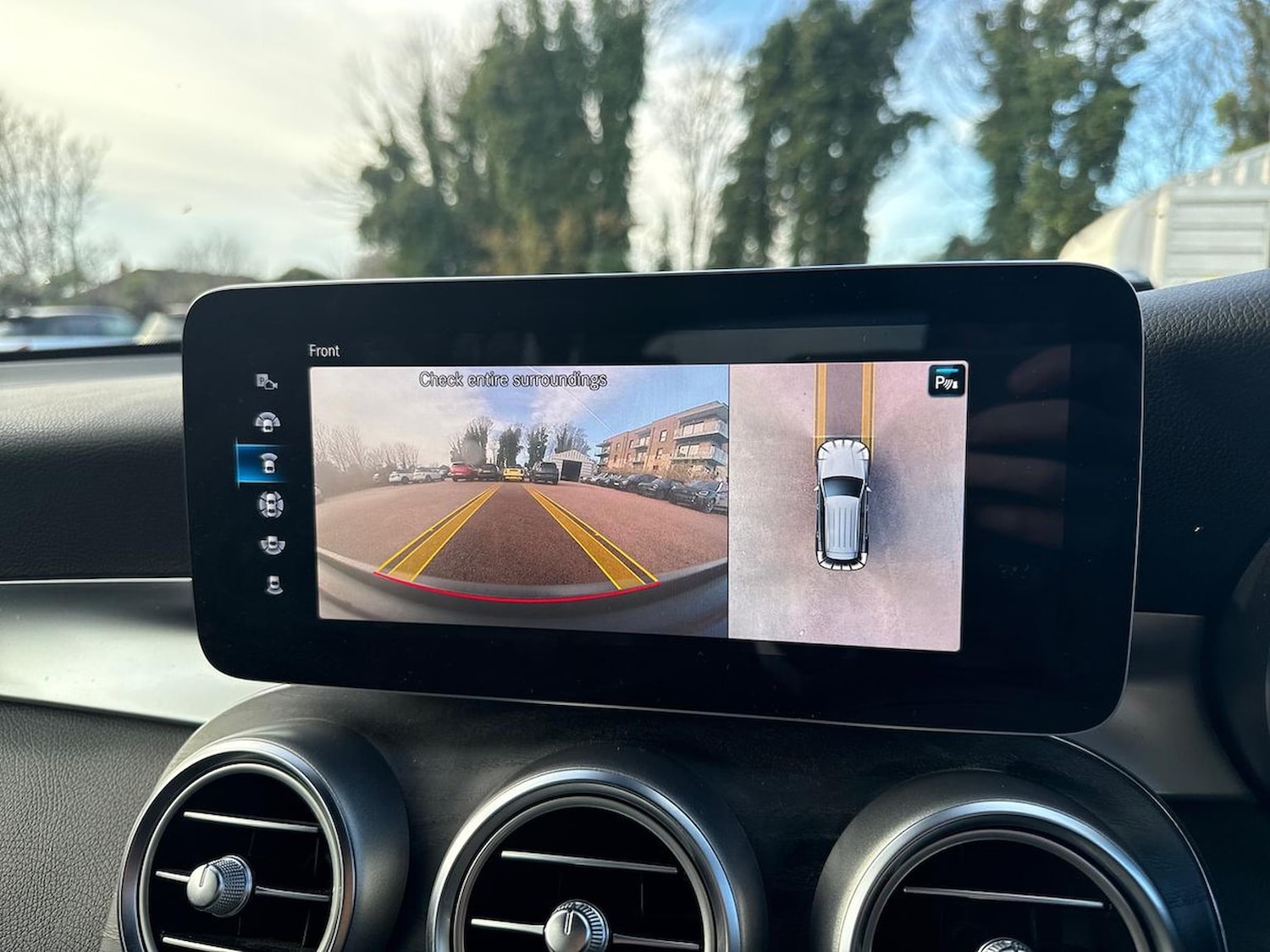 Used Mercedes-Benz GLC 2019 for sale - 76951153: Photo 24