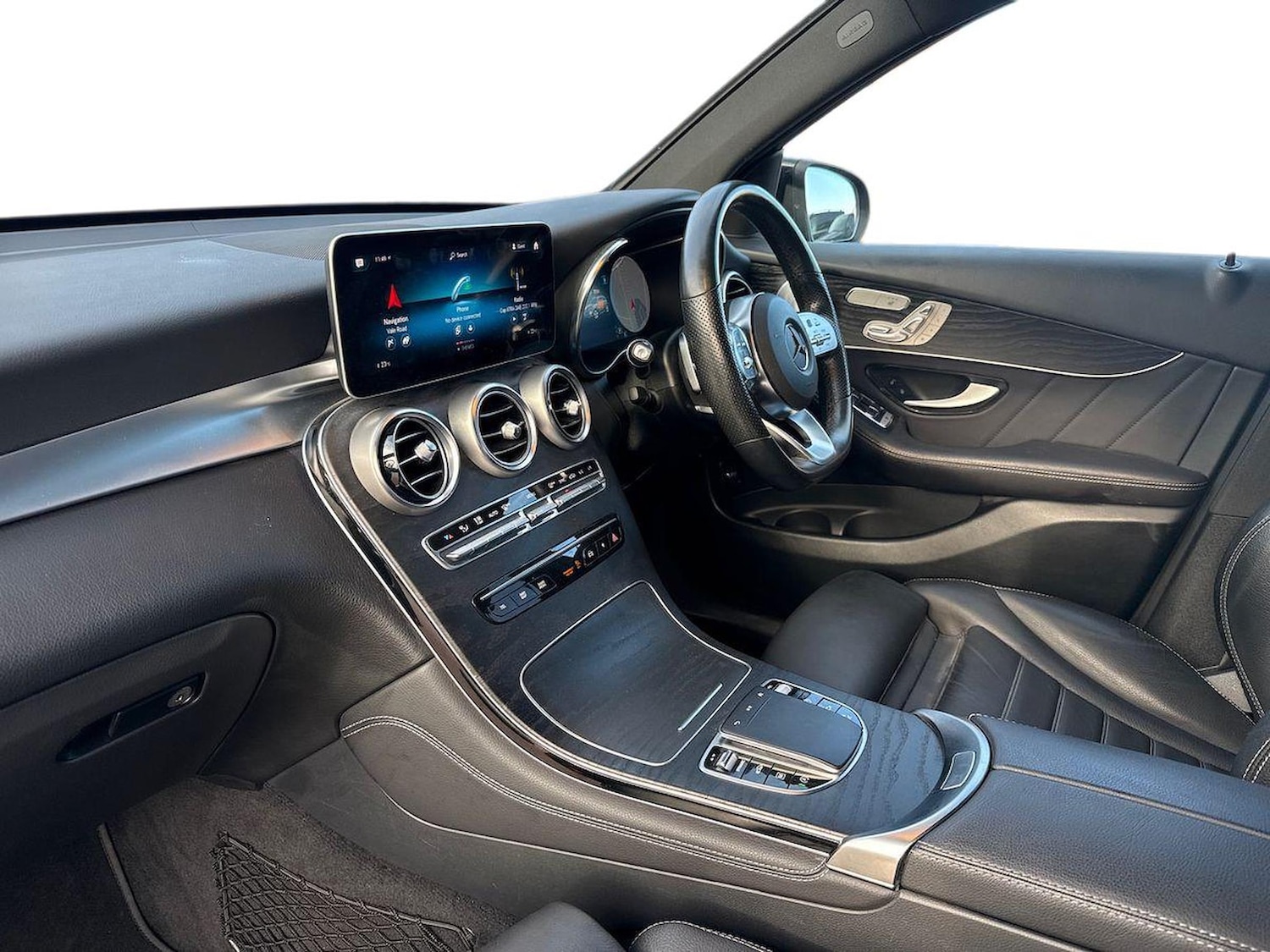 Used Mercedes-Benz GLC 2019 for sale - 76951153: Photo 8