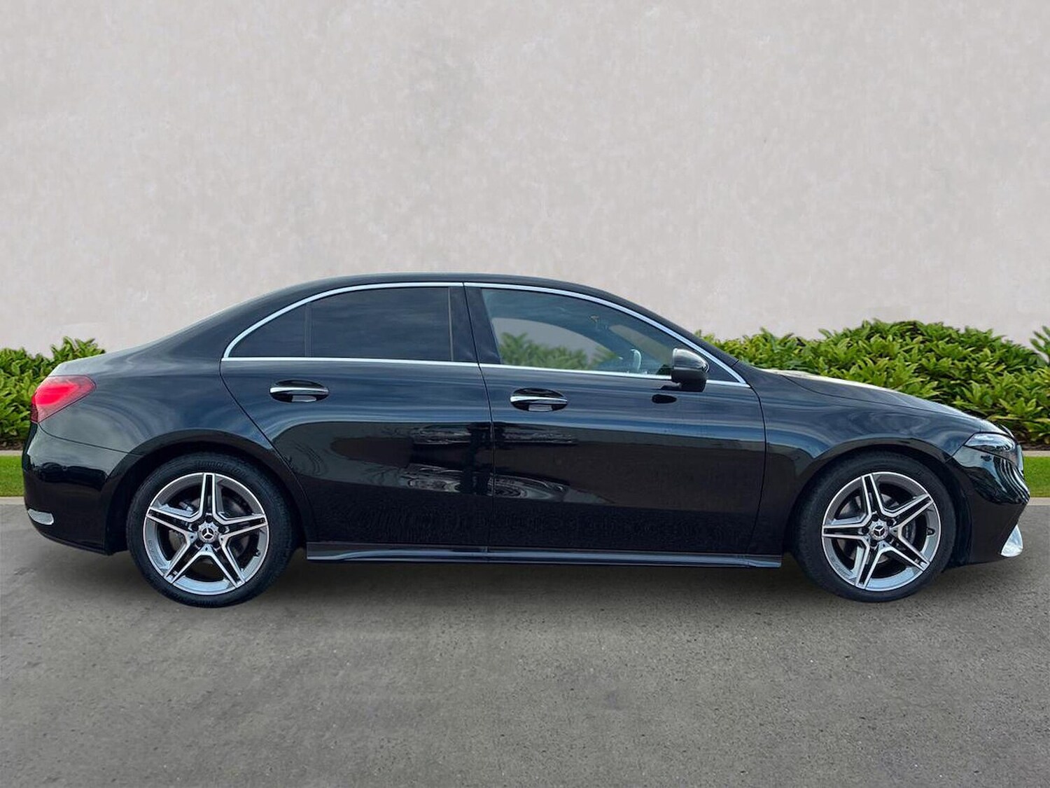 Used Mercedes-Benz A-Class 2024 for sale - 76547622: Photo 3